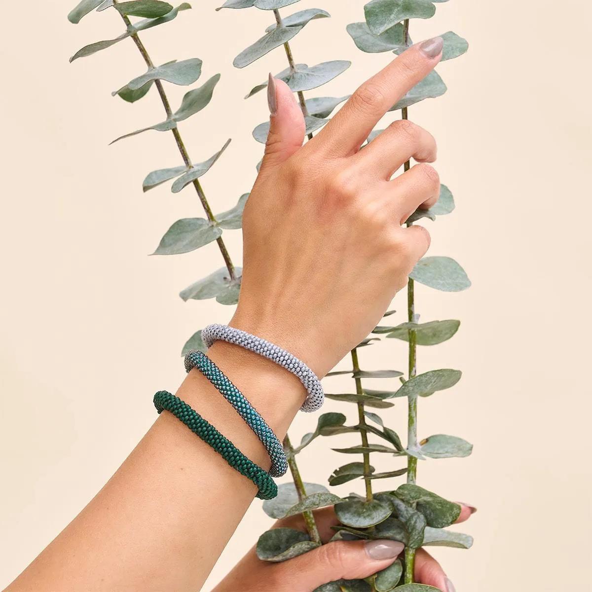 Brunswick Pine | Himalayan Glass Bead Bracelet