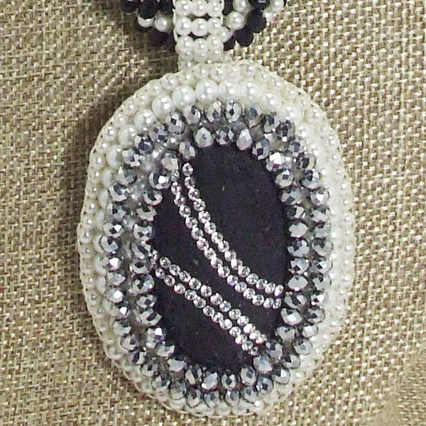 Falda Bead Crochet Lava Rock Cabochon Pendant Necklace