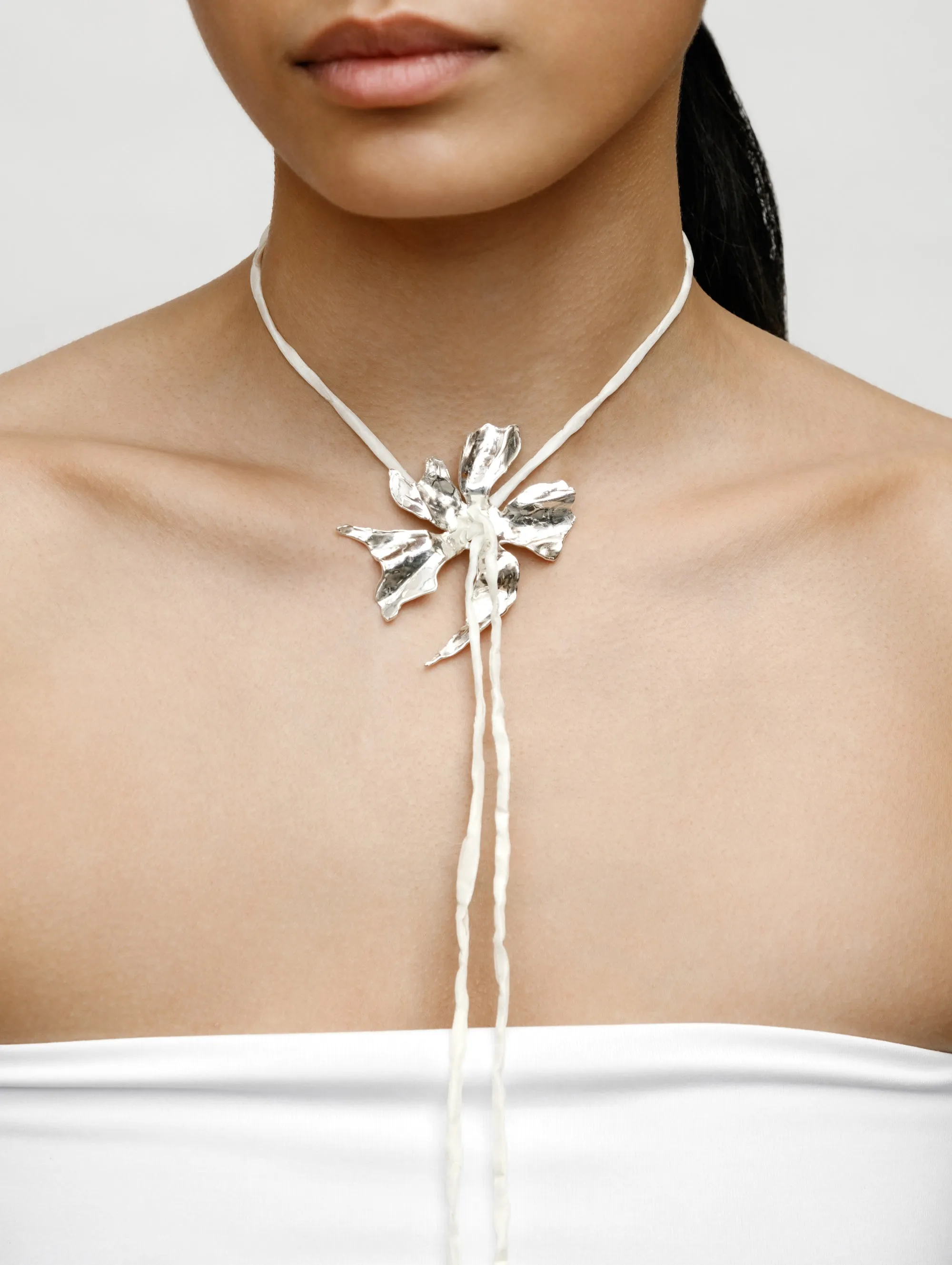 Flower Cord Necklace in Cream