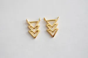 Shiny Vermeil Gold Triangle Connector- 18k Gold plated Sterling Silver Chevron Triangle Charm, Gold Arrow Charm, Gold Triangle connector, 93