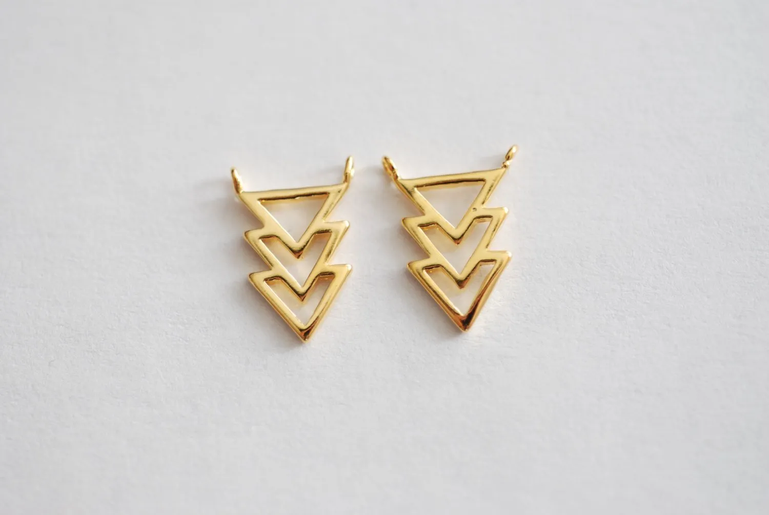 Shiny Vermeil Gold Triangle Connector- 18k Gold plated Sterling Silver Chevron Triangle Charm, Gold Arrow Charm, Gold Triangle connector, 93